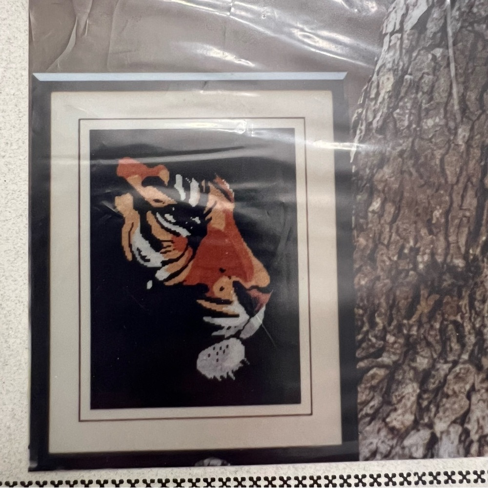 Idle Time Design Counted Cross Stitch Chart BENGAL TIGER 1988 VTG 96x137 14ct‎